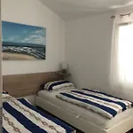 Ideal 2 Apartment