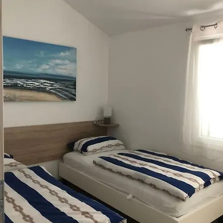 Ideal 2 Apartment