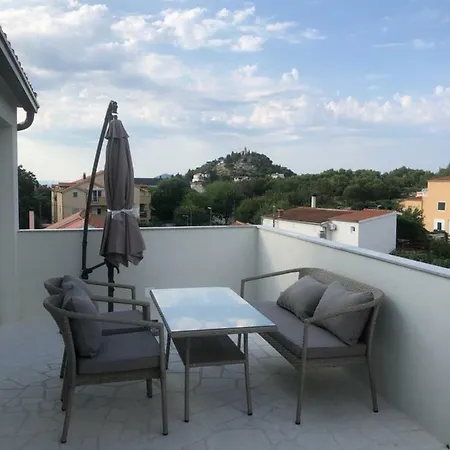 Ideal 2 Tribunj (Sibenik-Knin)